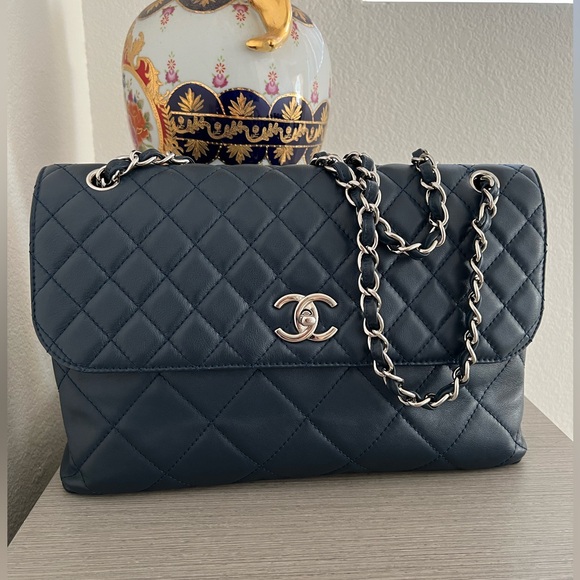 ❌❌SOLD❌❌Authentic Chanel Jumbo Lambskin/ Calfskin Classic Single Flap Handbag - Picture 2 of 16
